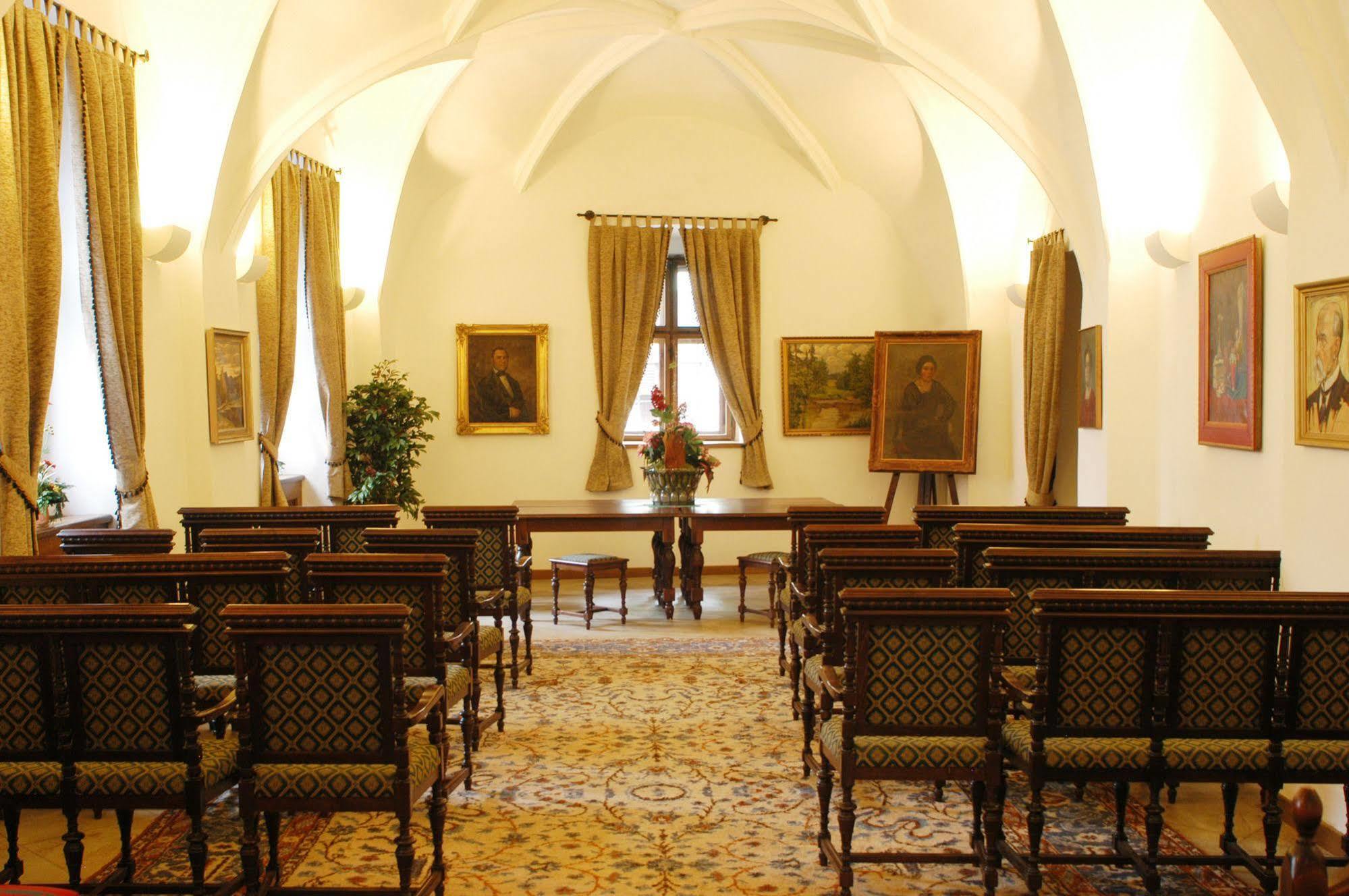 Hotel Oldinn Чешки Крумлов Екстериор снимка